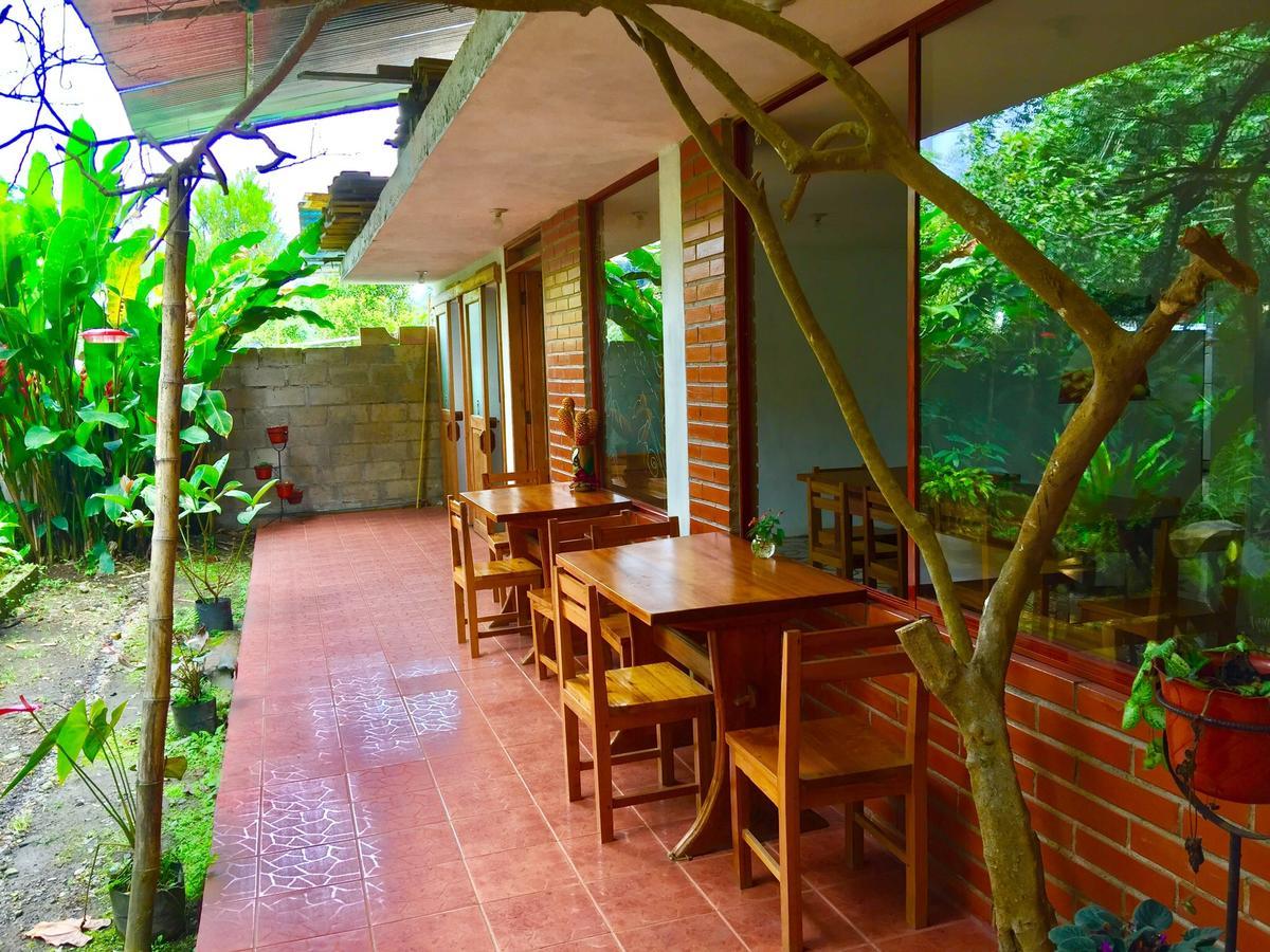 Cabanas Armonia Y Jardin De Orquideas Mindo Ngoại thất bức ảnh